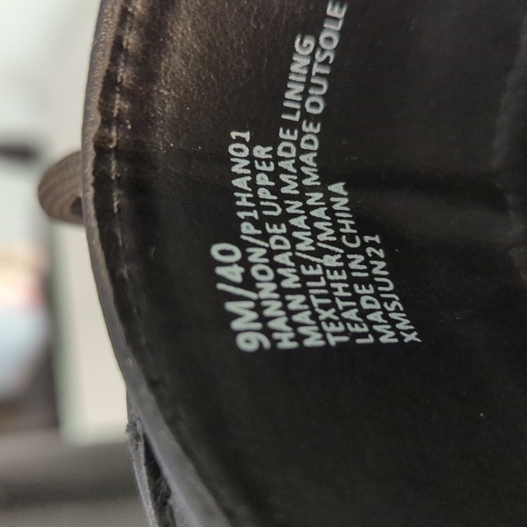 Woman's zip boots - Picture 3 of 4